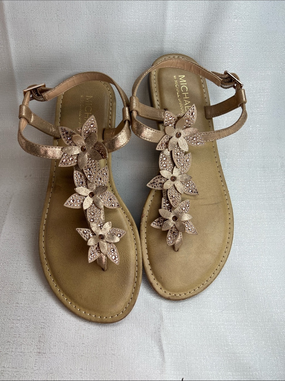 MICHAEL by Michael Shannon. Bronze floral sandal. - Picture 3 of 5